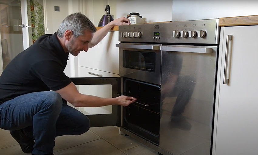 Cleaning Your Oven - Remove The Shelves